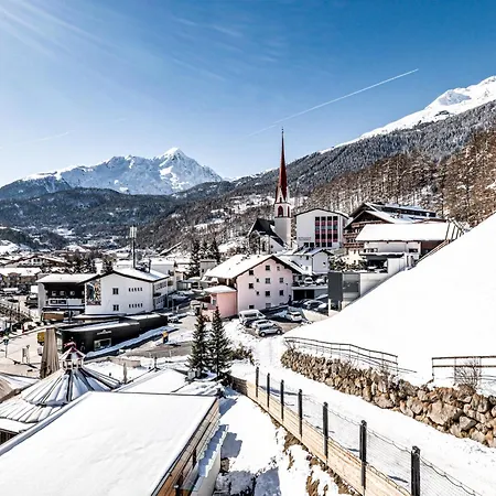 Hotel Alpina Soelden - Adults Only-2